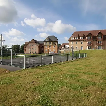 Odalys La Ferme De Deauville מלון דירות 3*