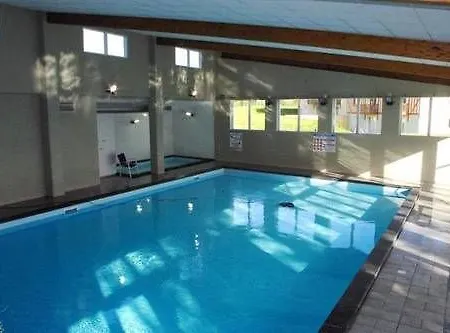 Odalys La Ferme De Deauville 3* סנט-ארנו